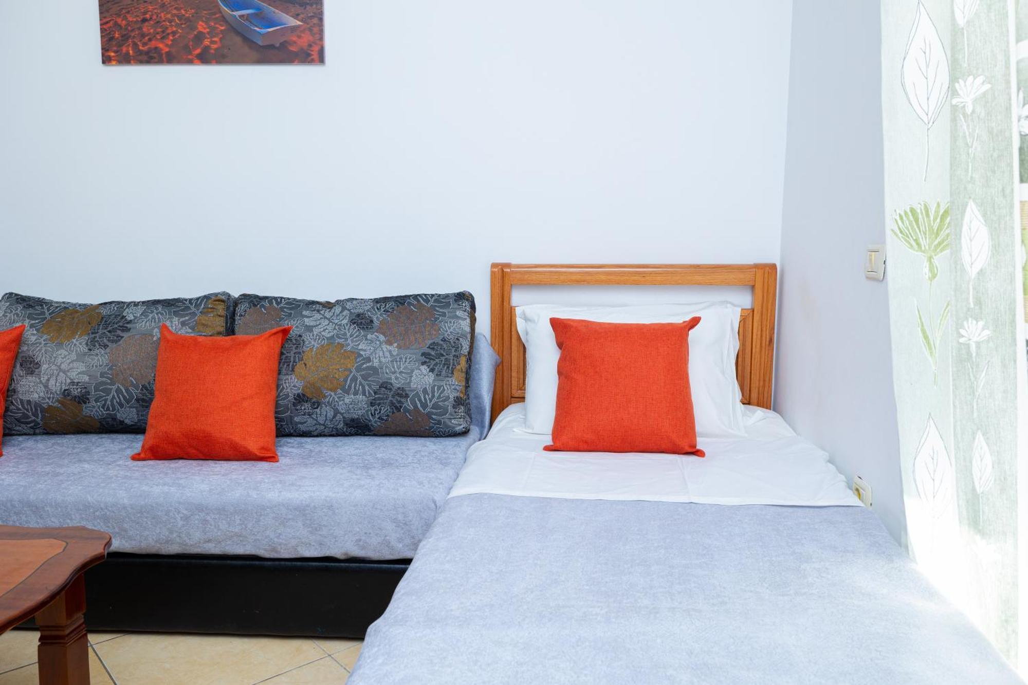Lucas Apartments Rental Vlore Ngoại thất bức ảnh